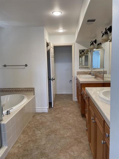 Detail Gallery Image 30 of 49 For 415 N Cedros, Solana Beach,  CA 92075 - 4 Beds | 4 Baths