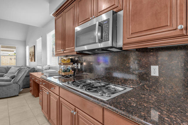 Image 17 of 67 For 37411 Bosley Street