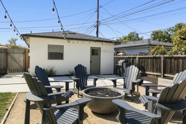 295 297 Estrella Street, Ventura CA: https://media.crmls.org/mediaz/ecc84059-cc08-48a2-9501-228d9a3aebf7.jpg