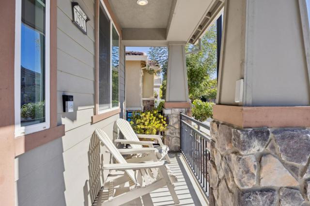 2521 Apricot Way, Gilroy CA: https://media.crmls.org/mediaz/ecc869ab-178d-47e2-9353-29251668f31c.jpg