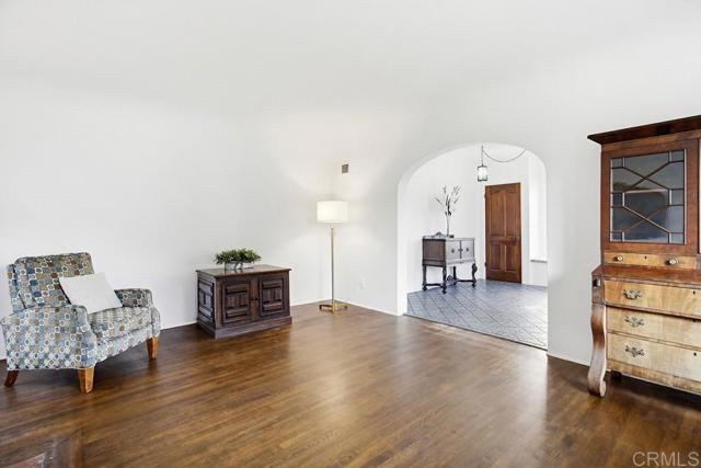 Detail Gallery Image 13 of 75 For 832 San Luis Rey, Coronado,  CA 92118 - 4 Beds | 3/1 Baths