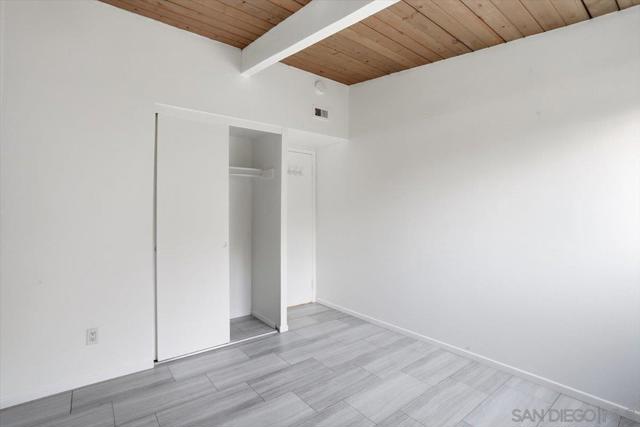 4985 Pacifica, San Diego CA: https://media.crmls.org/mediaz/ecc88a18-6834-4493-9f5e-f0f90d94dbdd.jpg