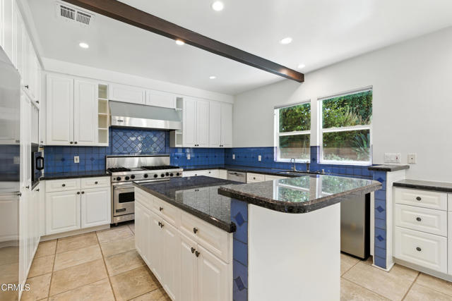 Detail Gallery Image 10 of 33 For 7772 Torreyson Dr, Los Angeles,  CA 90046 - 3 Beds | 5 Baths