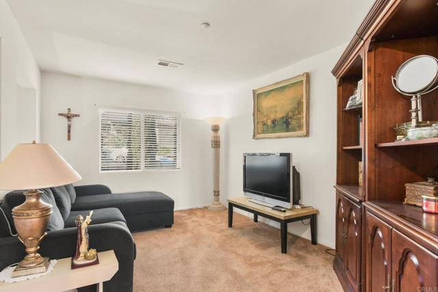 Detail Gallery Image 24 of 35 For 10496 Celestial Waters Dr, Spring Valley,  CA 91977 - 4 Beds | 3 Baths