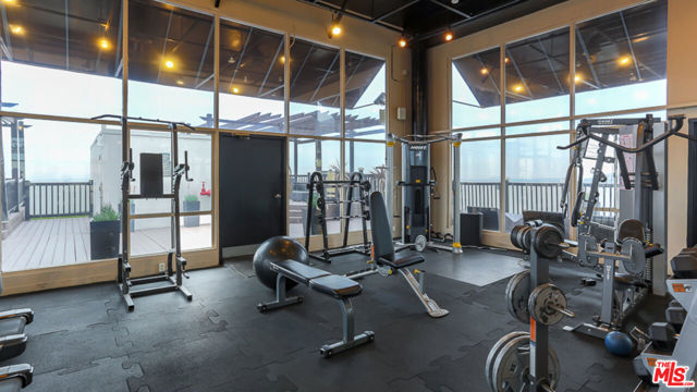 7250 Franklin Avenue, Los Angeles CA: https://media.crmls.org/mediaz/eccac4c0-6748-4b35-a8bd-a46dc8b7a2c9.jpg