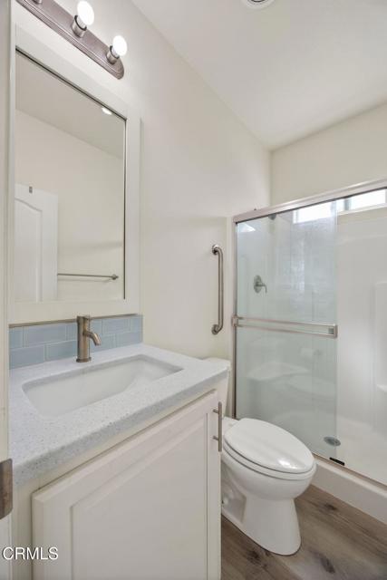 Detail Gallery Image 14 of 21 For 3975 Telegraph Rd #2,  Ventura,  CA 93003 - 1 Beds | 1 Baths