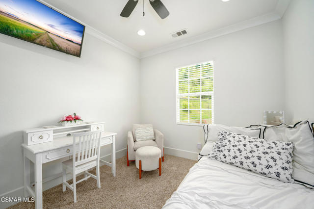 650 Astera Court, Newbury Park CA: https://media.crmls.org/mediaz/eccd1ab6-883e-41ec-a650-c8f6d509764e.jpg