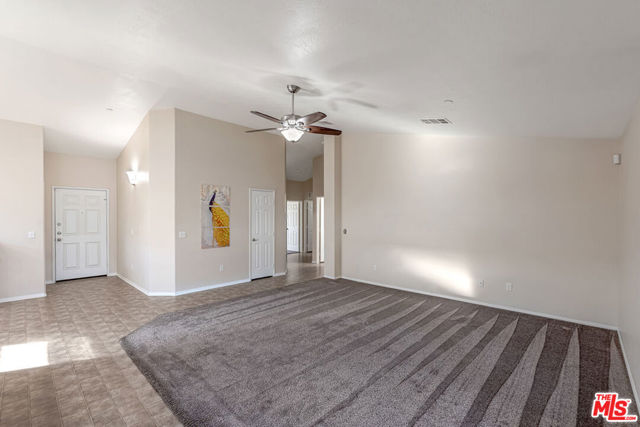 17794 Cabazon Road, Apple Valley CA: https://media.crmls.org/mediaz/eccdf456-1bbd-4e8c-aaae-1e6bfdb91e79.jpg