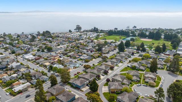 1455 45th Avenue, Capitola CA: https://media.crmls.org/mediaz/ecce7bca-7103-4b90-a154-9dcef29302ee.jpg
