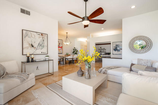 28 La Costa Drive, Rancho Mirage CA: https://media.crmls.org/mediaz/ecce9dfa-b452-4c08-ae6c-13fc26383a01.jpg