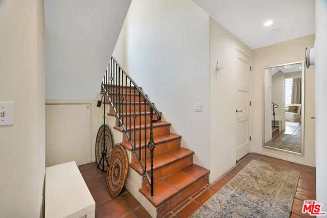 1414 N Harper Avenue, West Hollywood CA: https://media.crmls.org/mediaz/eccfd23c-4c8b-4115-96e5-aacfc6c40527.jpg