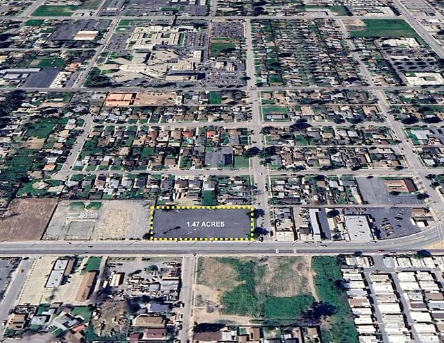 1950 N Mount Vernon Avenue, San Bernardino CA: https://media.crmls.org/mediaz/ecd0daf0-2550-4200-86d0-7062709620fa.jpg