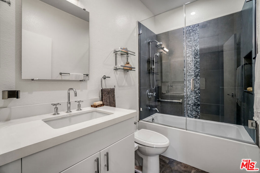 MLS #25616987 image #23