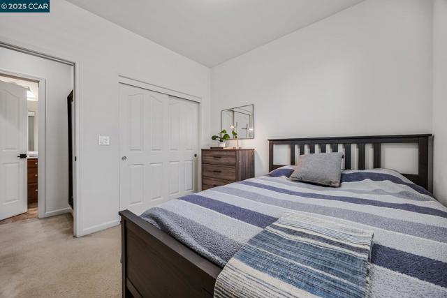 6939 Mariposa Cir, Dublin CA: https://media.crmls.org/mediaz/ecd2ec37-3542-45ae-a3e8-7ad2eaf10408.jpg