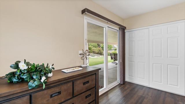 271 E Rienstra Street, Chula Vista CA: https://media.crmls.org/mediaz/ecd30860-2d0b-40d6-a698-6996be595d66.jpg