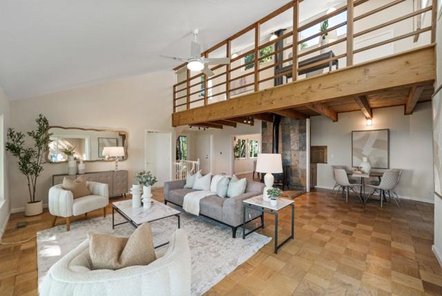 20243 Beatty Ridge Road, Los Gatos CA: https://media.crmls.org/mediaz/ecd3e97e-108b-40e0-b662-3b3a625a302c.jpg