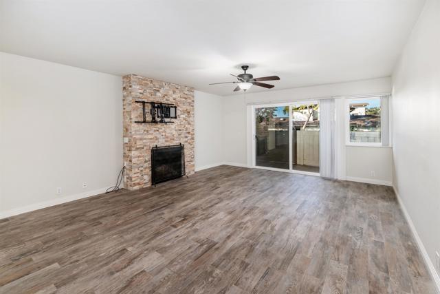 Detail Gallery Image 15 of 42 For 2607 Pirineos Way #116,  Carlsbad,  CA 92009 - 3 Beds | 2 Baths