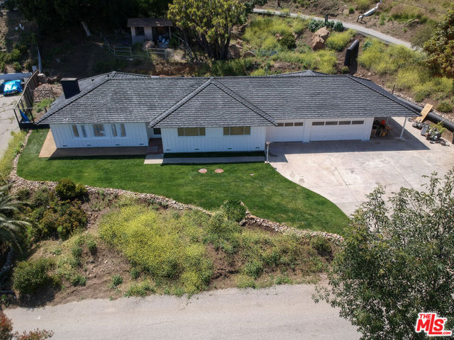20490 Seaboard Road photo 5