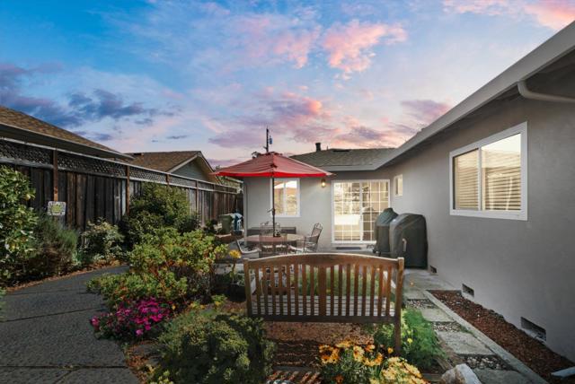 2975 Mattison Lane, Santa Cruz CA: https://media.crmls.org/mediaz/ecd8df30-6a45-4887-884d-c810c400a741.jpg