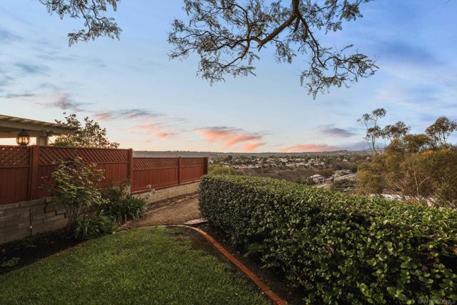5161 Dorman Dr, San Diego CA: https://media.crmls.org/mediaz/ecd98e6b-7979-4890-b72c-0e71dce1efb9.jpg