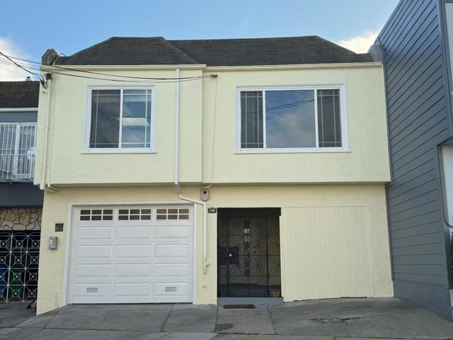 139 Bridgeview Drive, San Francisco CA: https://media.crmls.org/mediaz/ecd9a327-abcd-42f7-ab26-77d944b73763.jpg