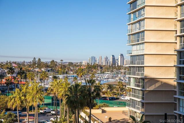 1760 Avenida Del Mundo, Coronado CA: https://media.crmls.org/mediaz/ecd9cde6-4a05-4f74-a8e8-5ac65c77fc1c.jpg