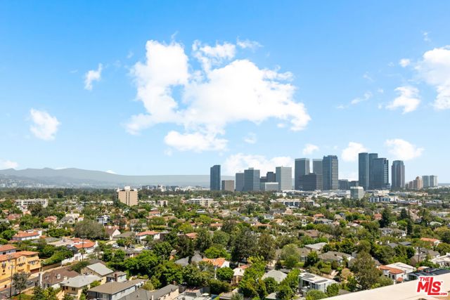 10590 Wilshire Boulevard, Los Angeles, California 90024, 2 Bedrooms Bedrooms, ,1 BathroomBathrooms,Condominium,For Sale,Wilshire,24430229