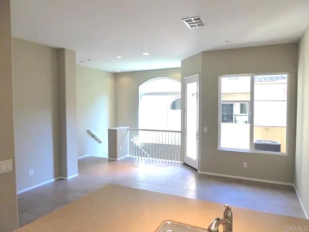 472 Almond Road - photo 11