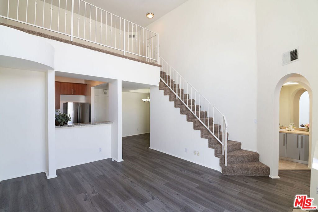 620 S Gramercy Place #439