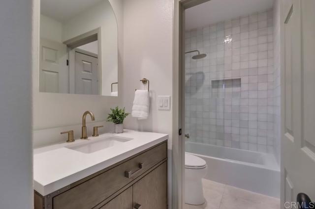 Detail Gallery Image 39 of 57 For 2850 Palmetto Point Ct, Chula Vista,  CA 91915 - 5 Beds | 4/1 Baths