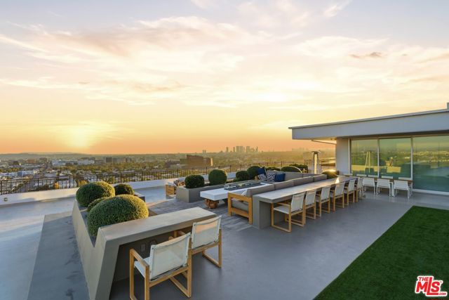 1100 Alta Loma Road, West Hollywood CA: https://media.crmls.org/mediaz/ecdd1589-ed84-487f-851a-d8e80759a91b.jpg
