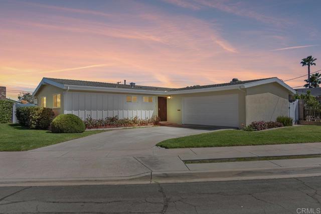 Detail Gallery Image 2 of 34 For 6065 Zora Street, La Mesa,  CA 91942 - 3 Beds | 2 Baths