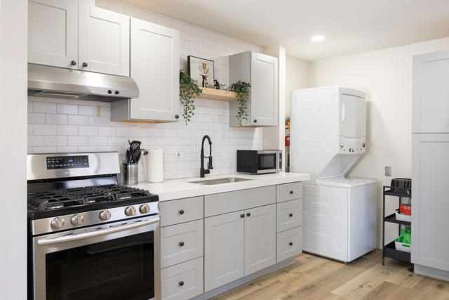 40110 Highland Road, Big Bear CA: https://media.crmls.org/mediaz/ecddf1e7-6e29-4884-9144-87aa686a5a90.jpg