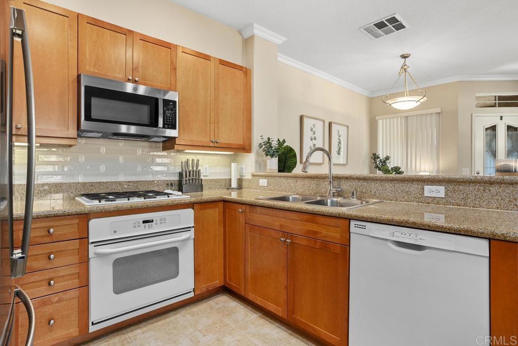 12737 Savannah Creek Drive - photo 16