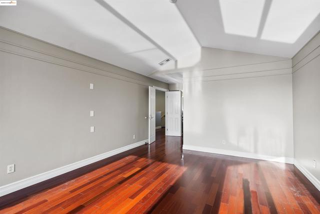 4730 Spinnaker Way, Discovery Bay CA: https://media.crmls.org/mediaz/ecdf8d96-6613-46a6-969c-6eb723bb6045.jpg