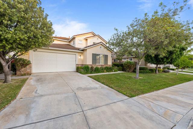 32113 Sycamore Ct, Temecula CA: https://media.crmls.org/mediaz/ecdfa65f-ca00-468f-99e3-06e96b592d36.jpg