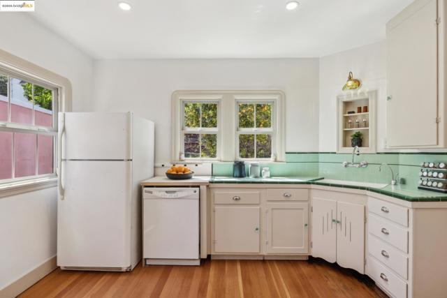 1675 Visalia Ave, Berkeley CA: https://media.crmls.org/mediaz/ecdfb54f-48b6-424d-805f-cc6bacec3009.jpg