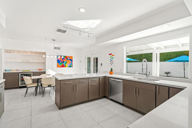 1175 E San Lucas Road, Palm Springs CA: https://media.crmls.org/mediaz/ecdff114-e39f-4a83-a4b9-1b4d383c8e9e.jpg