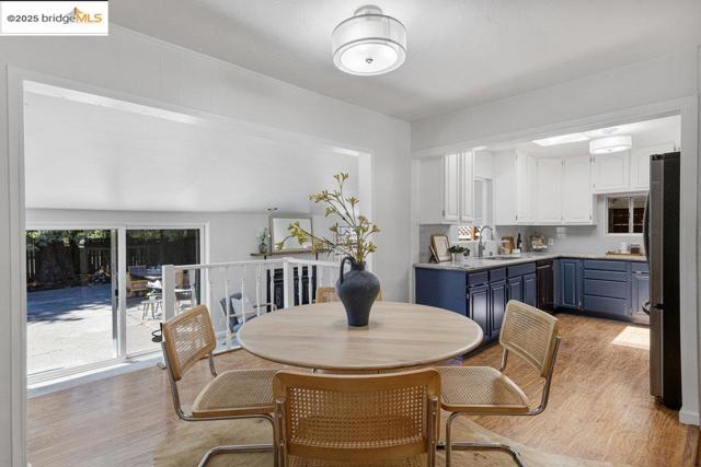 615 Manuel Dr, Novato CA: https://media.crmls.org/mediaz/ece095cc-1864-475b-a688-eb85876fc119.jpg