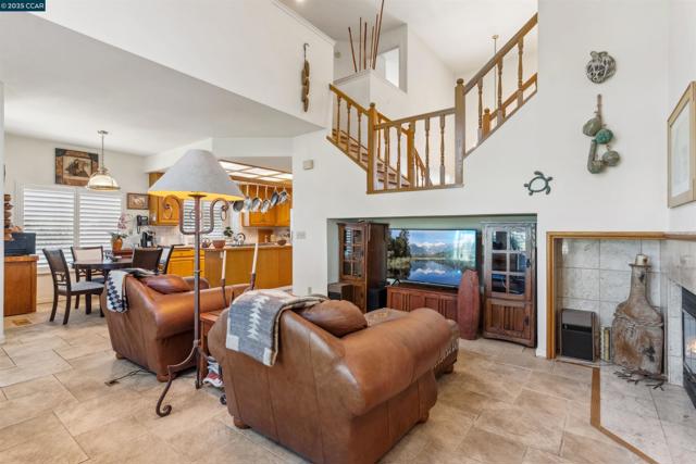 5541 Lanai Court, Discovery Bay CA: https://media.crmls.org/mediaz/ece0a30c-ffce-452a-84d5-3e64774c577e.jpg