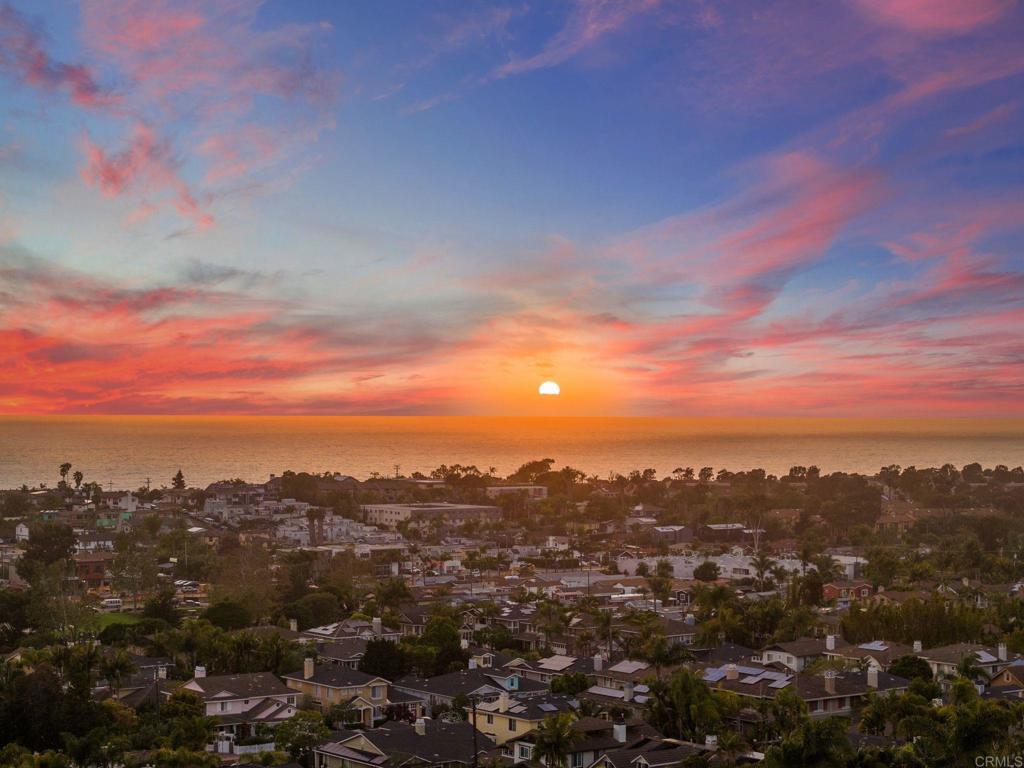 https://media.crmls.org/mediaz/ece17343-f07c-4c92-a529-8520ee6f0424.jpg?preset=X-Large