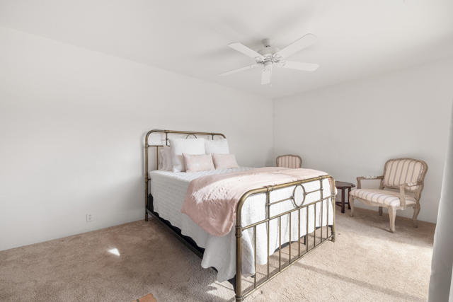 48980 Wildwood Lane, Palm Desert CA: https://media.crmls.org/mediaz/ece39874-4e2e-4121-8da3-813e3c22031e.jpg