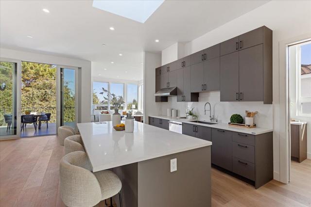 61 HILLTOP Drive, San Carlos CA: https://media.crmls.org/mediaz/ece3c99a-c544-4582-a983-04422599e425.jpg