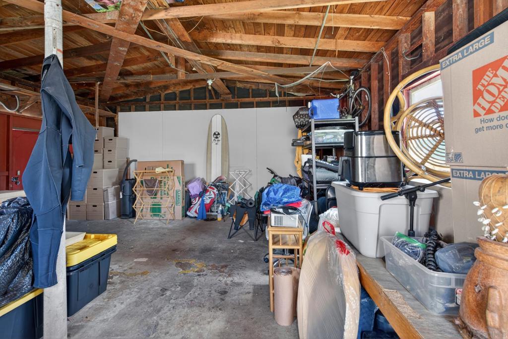 819 Law Street - photo 14