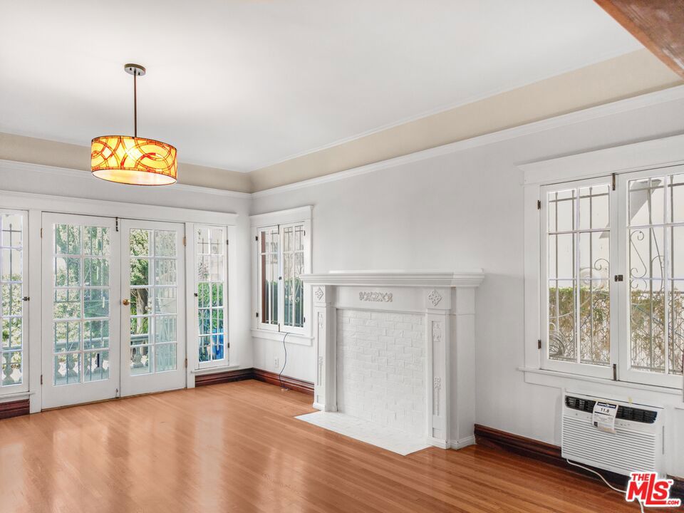 1944 Argyle Avenue #4