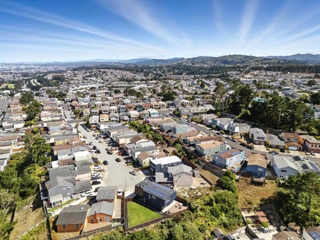 102 Dennis Drive, Daly City CA: https://media.crmls.org/mediaz/ece4b1c6-bf44-4cf7-be71-6ad6584c2b9a.jpg