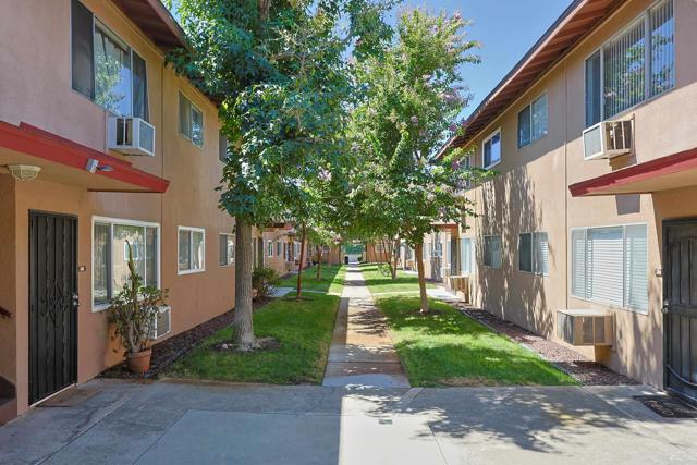 9737 WINTER GARDENS, Lakeside CA: https://media.crmls.org/mediaz/ece4ed7c-6796-4d71-8789-7340f348b165.jpg