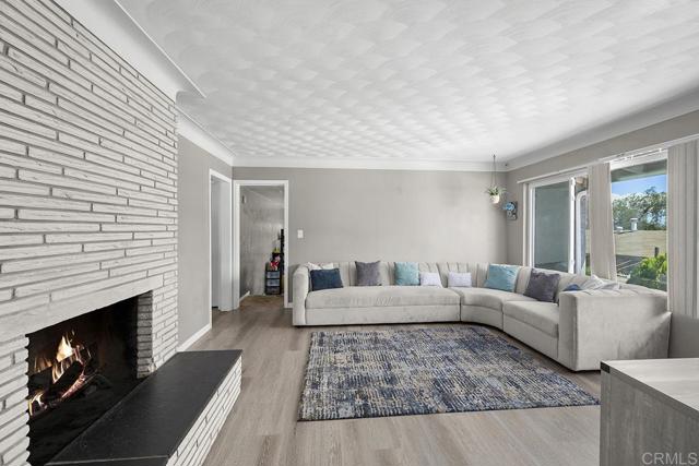 Detail Gallery Image 5 of 37 For 1219 Wren St, San Diego,  CA 92114 - 5 Beds | 4 Baths