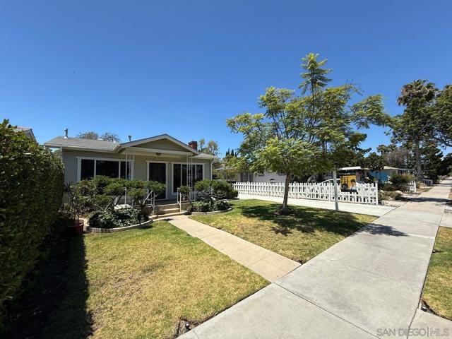 4742 Idaho St, San Diego CA: https://media.crmls.org/mediaz/ece54940-c2c8-4a0f-a412-f56ae7e6c0e1.jpg