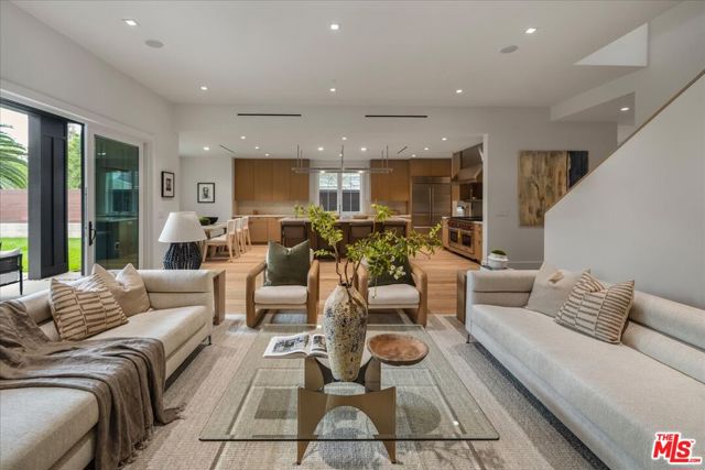 4 Bed Home for Sale in Los Angeles, California
